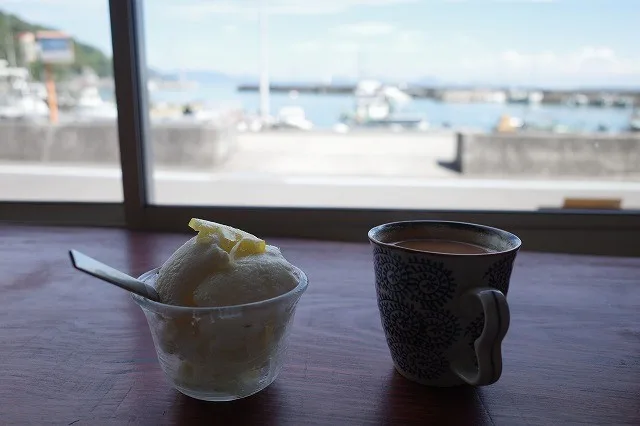 アイスとコーヒーで一服